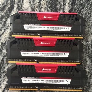 Corsair Vengeance Pro 24GB (3x8GB) DDR3 2400MHz RAM Red - CMY16GX3M2A2400C11R